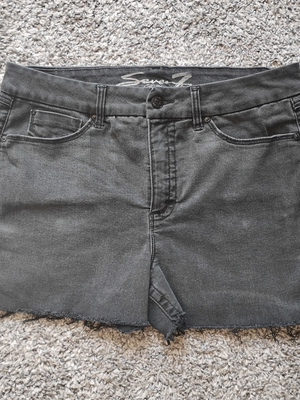 Seven7 Tummyless High Rise Skinny Denim Shorts – Size 16